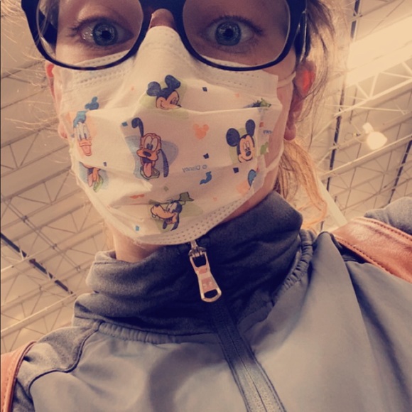 Meet your Posher, Mandy - Picture 3 of 3